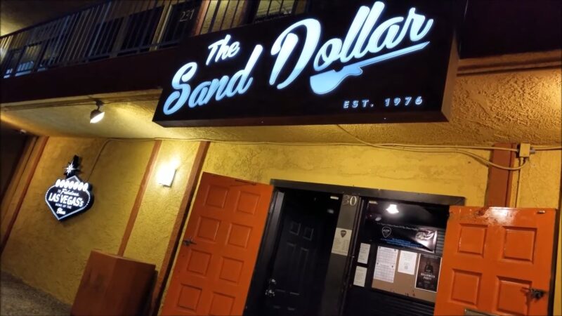 The Sand Dollar Lounge